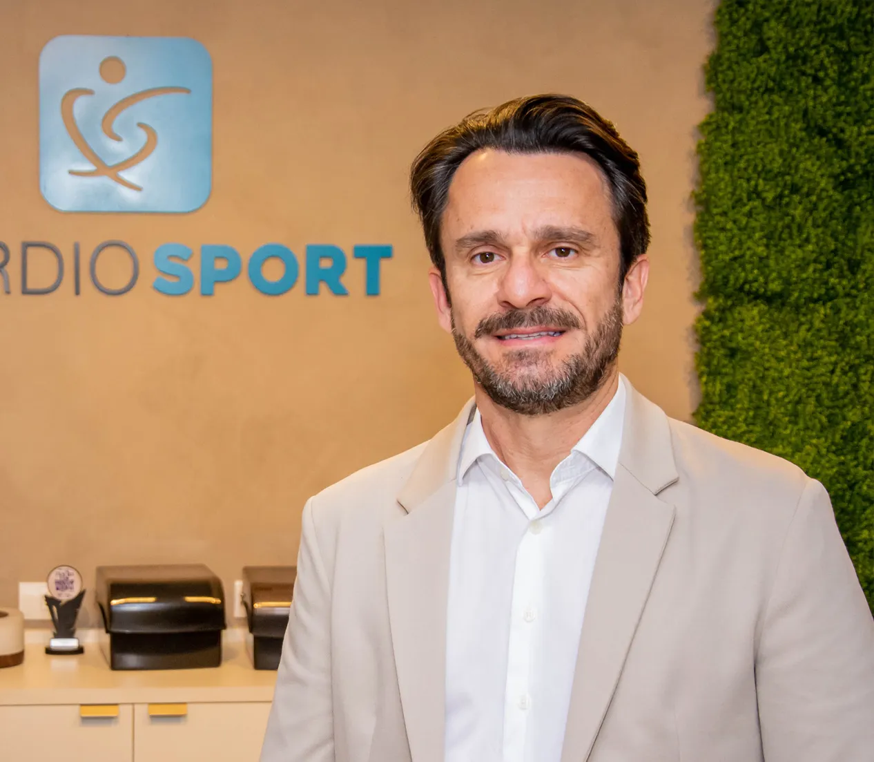 Prof. Dr. André Moro